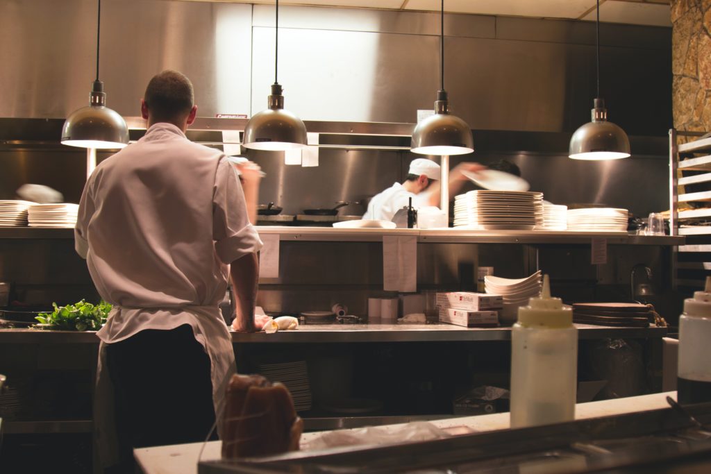 competitive advantage restaurant industry